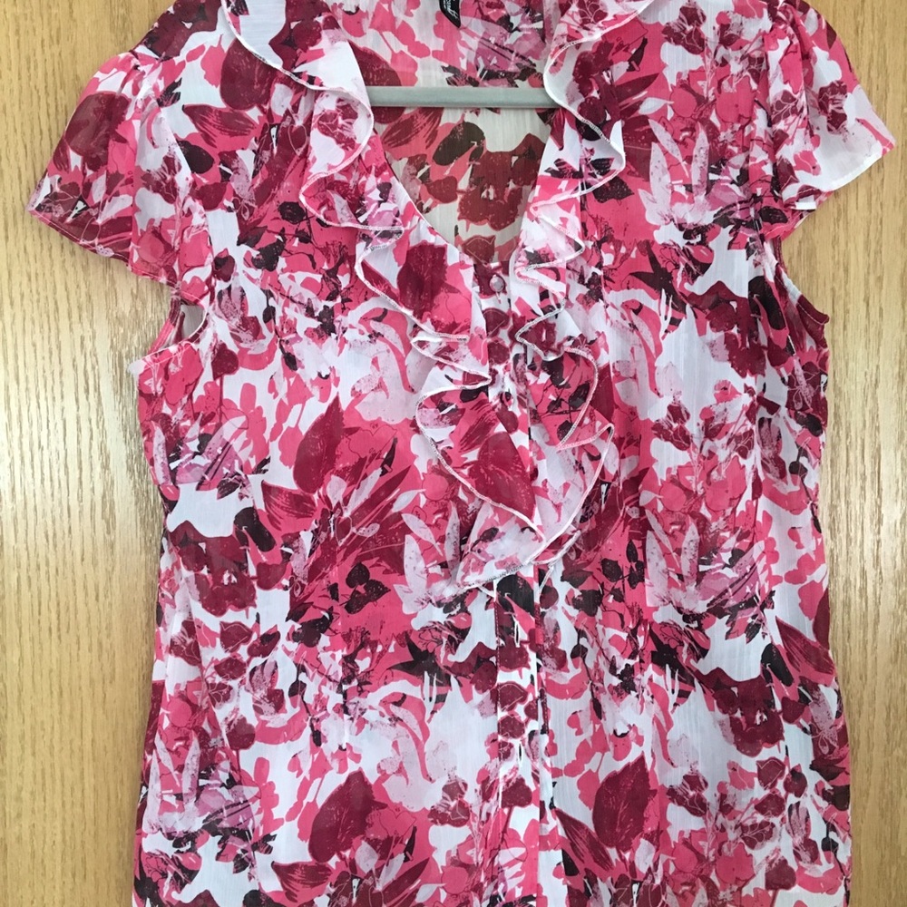 Button front cap sleeve blouse